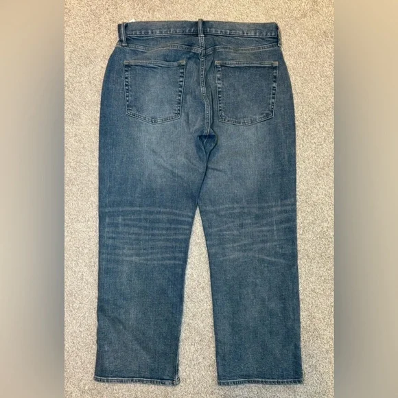 NWT Gap Men's Blue Relaxed 32x30 Measures 32x28.5 Wide Leg Medium Wash - Picture 3 of 11